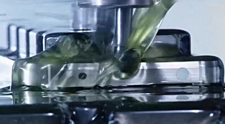 小米4、魅族MX4手機(jī)外殼加工用的是什么切削液？